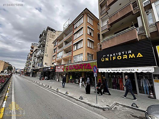 ÖZKANLAR KAVŞAĞINDA SATILIK 250 M² DÜKKAN